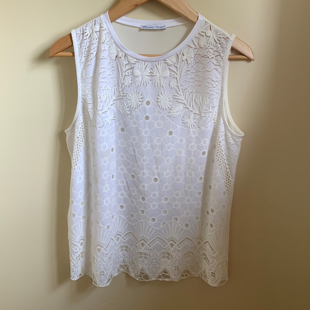Zara creamy white decorative cut out front, solid back, sleeveless top, Size M